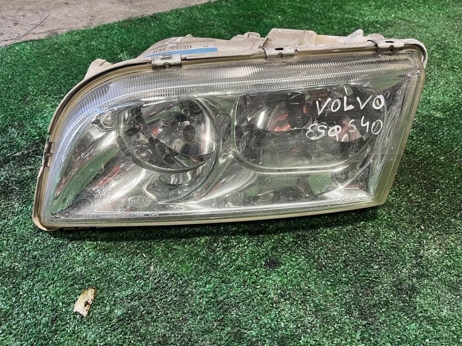 Farol esquerdo Volvo S40