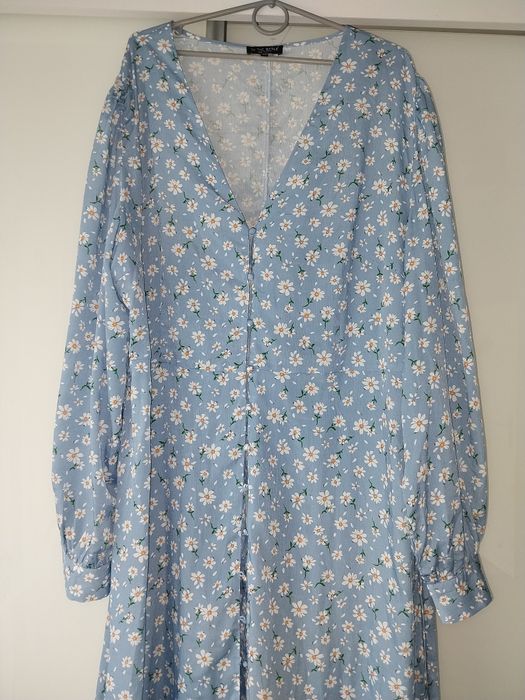 Maxi sukienka w stokrotki