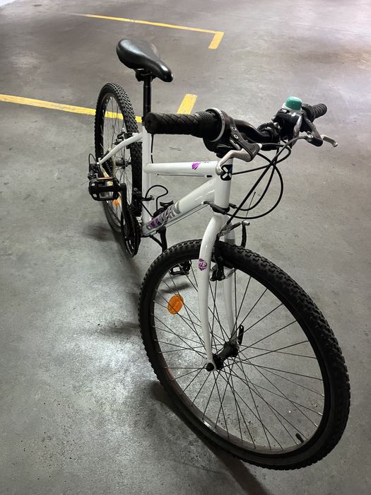 Bicicleta Rockrider 300 roda 26 com oferta acessórios