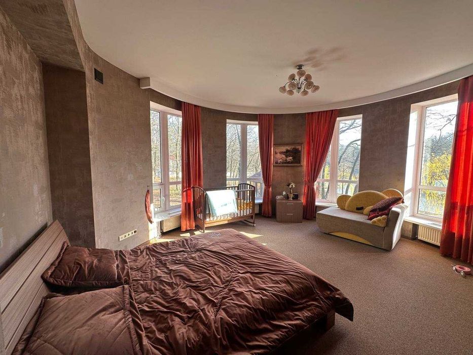 Здам шикарний будинок в Орловщині.