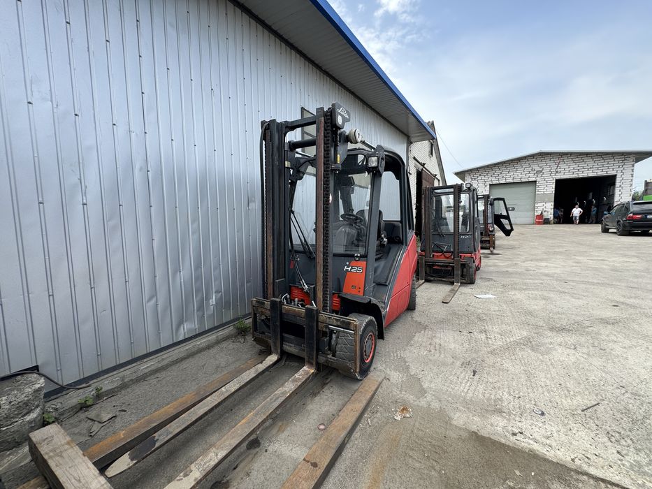 Linde h25(2,5тон) 2004 дизель кара погрущик навантажувач
