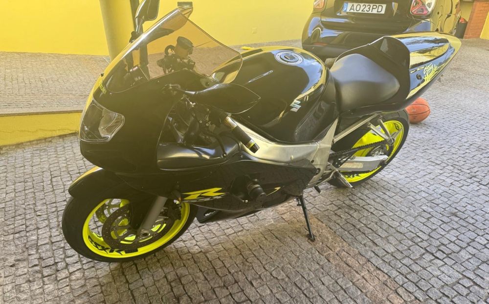 Suzuki GSX-R 600 pronta andar