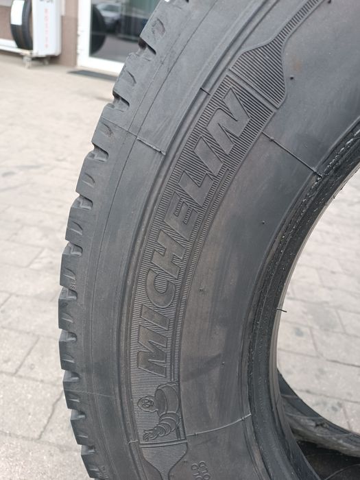 215/75R17.5 Michelin X- Multi