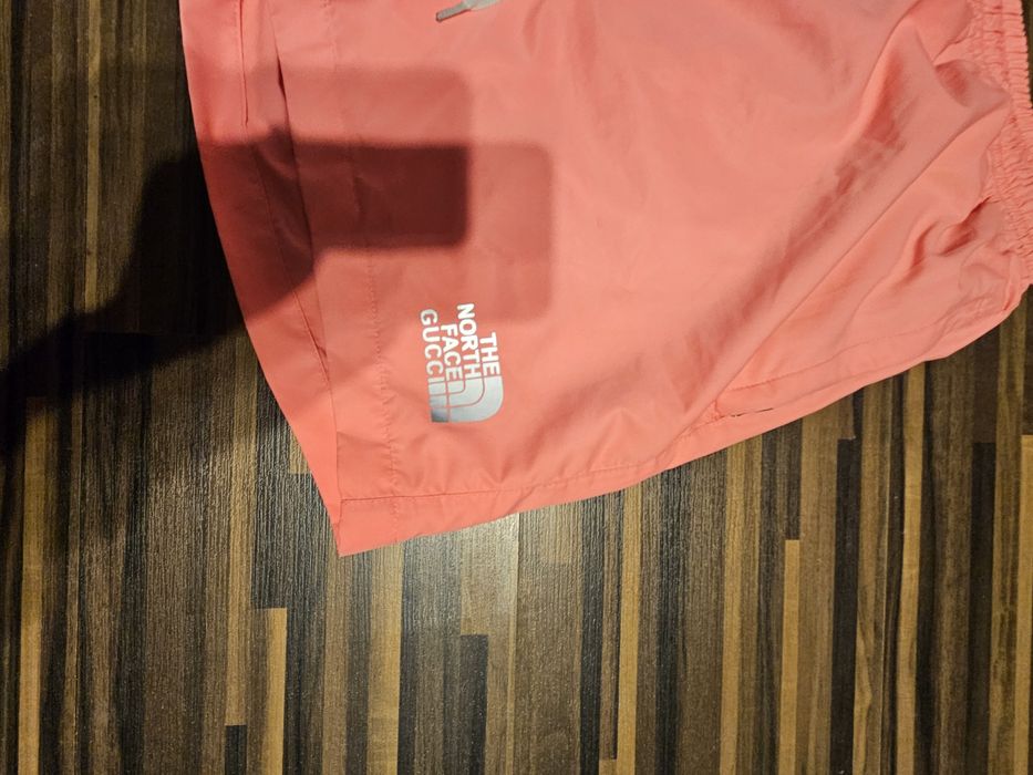 Spodenki North Face Gucci