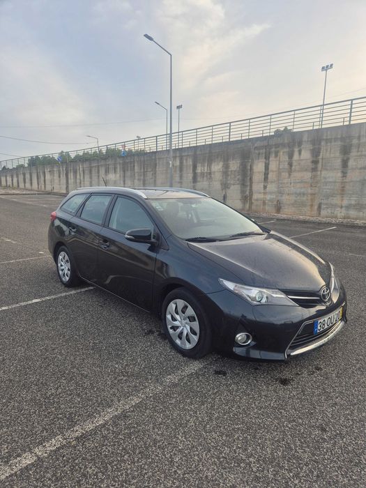Toyota Auris Touring — photo 5