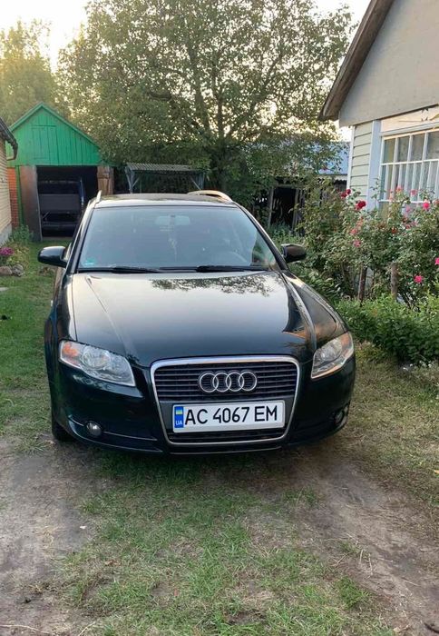 Audi A4 в дуже гарному доглянутому стані