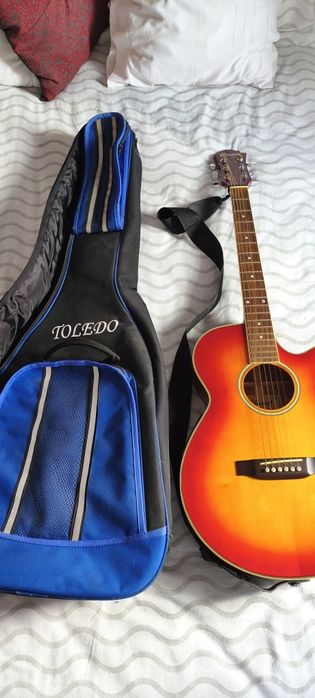 Guitarra Channel by ESM CA-500-CHS – Como Nova + Acessórios