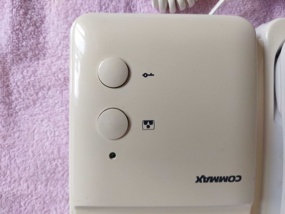 Видеодомофон COMAX DPV-4MTN.