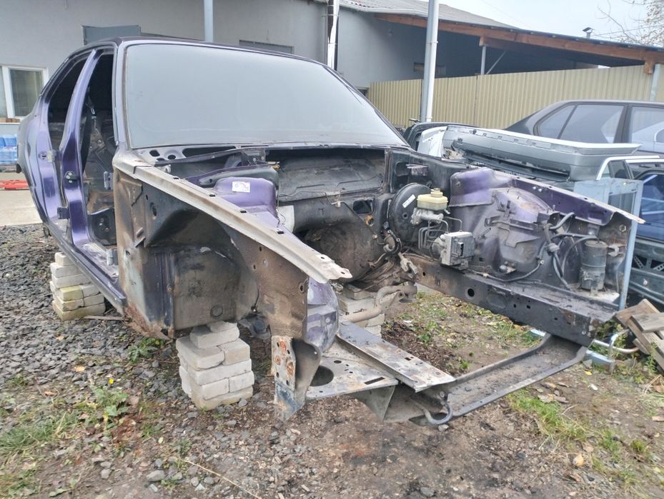 Кузов з документами BMW e34, 525i, technoviolett