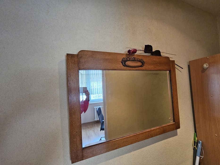 Toaletka antyczna, 2 stoliki nocne, lustro