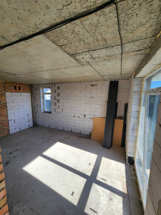 Вітаю! Продам будинок_дуплекс 105м2, від забудовника заводимо газ.