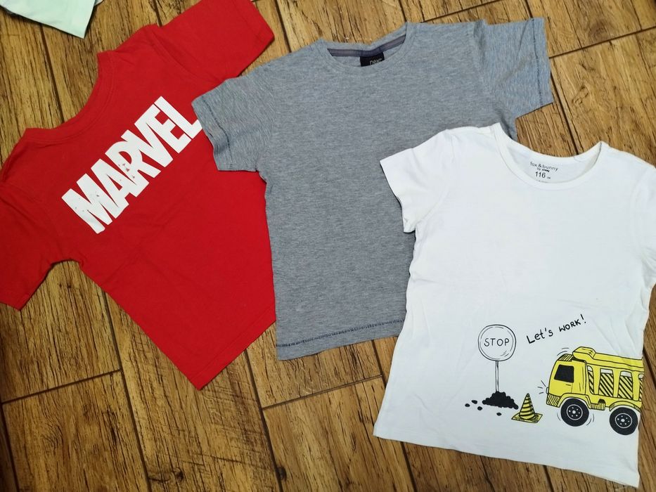 Фірмові футболки на 4-5 років