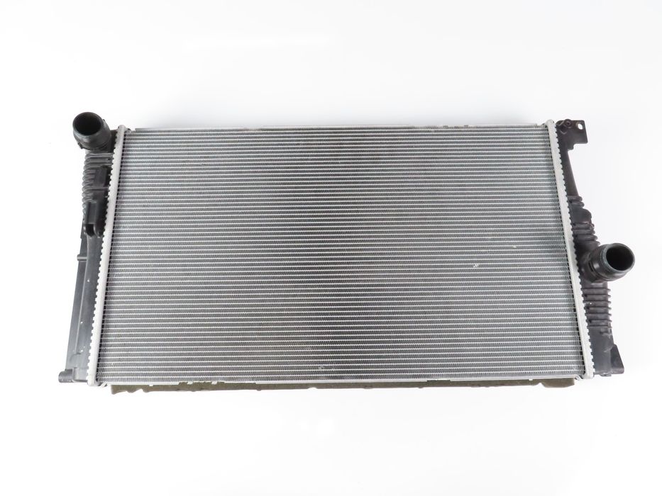 Radiador De Água Bmw 5 Ref: 17118672014 / 7618766