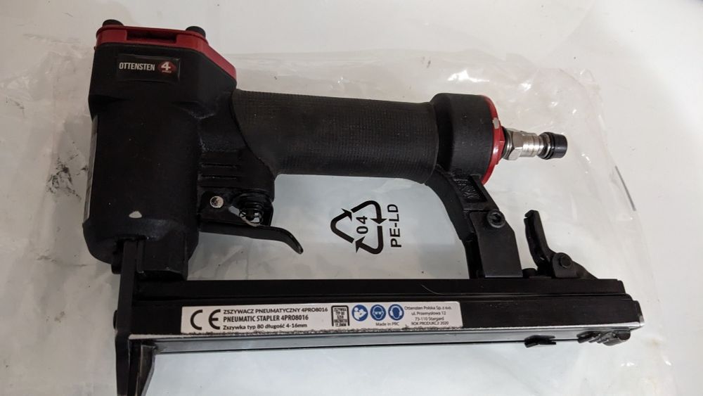 Продам пневмостеплер обивочный 4PRO 8016