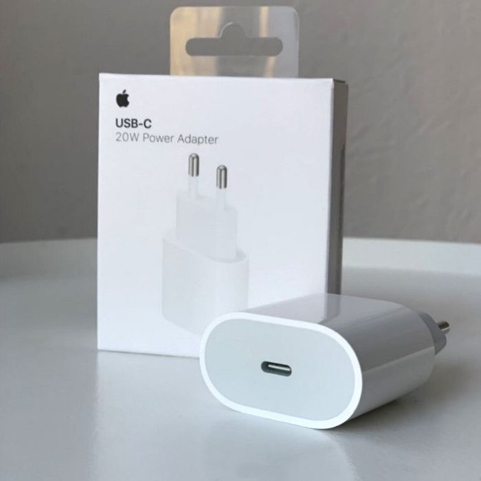 Блок для швидкої зарядки iPhone 20W USB-C адаптер 20 ВТ айфон