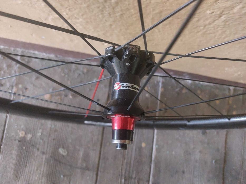 Kola karbon Vision Metron 55