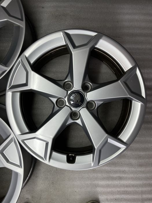 Диски R17 5x112 Et38 6.5J. Skoda Octavia A5 A7 Superb Kodiaq Karoq Vw