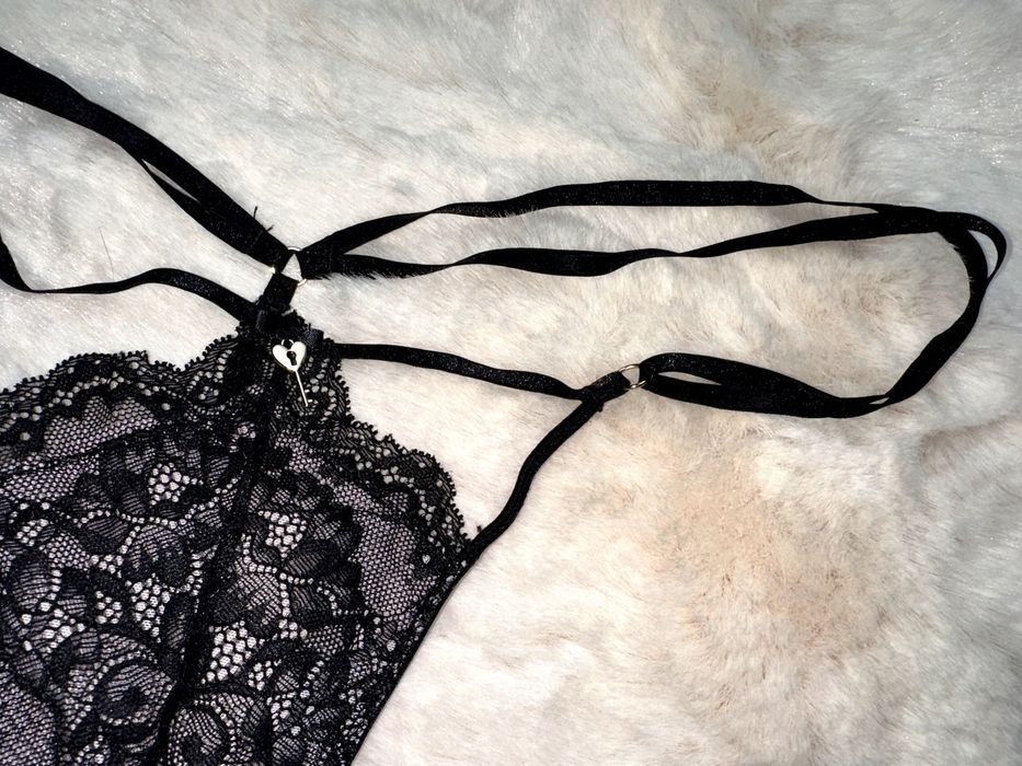 Primark śliczne stringi nowe L