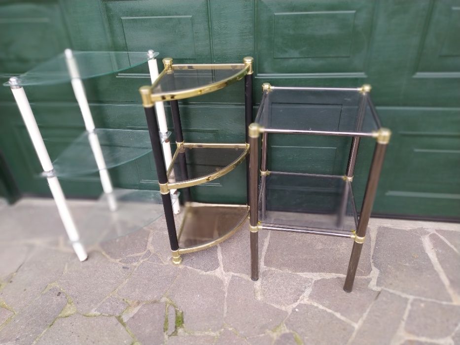 półka narożna stojąca