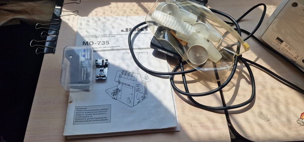 Продам коверлок Juki MO 735