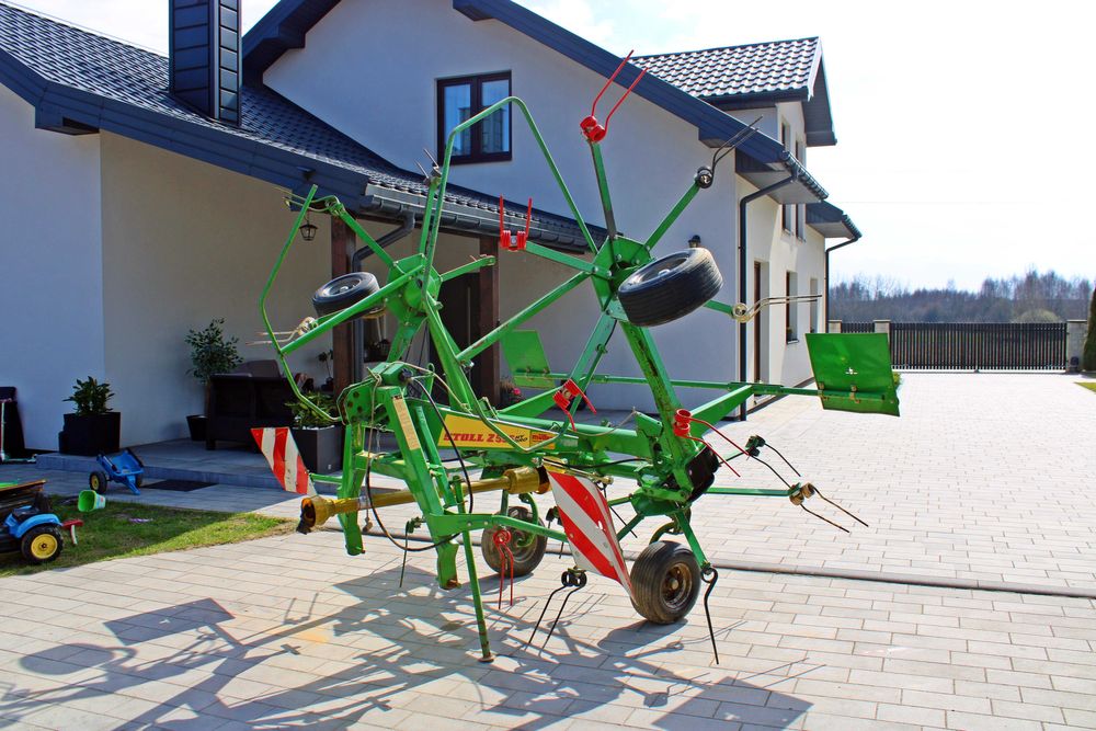Przegrabiarka przetrząsarka STOLL Z555 HYDRO przewracarka do siana TRANSPORT