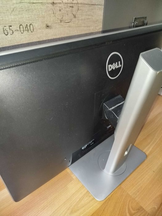 Komputer stacjonarny do gier + monitor