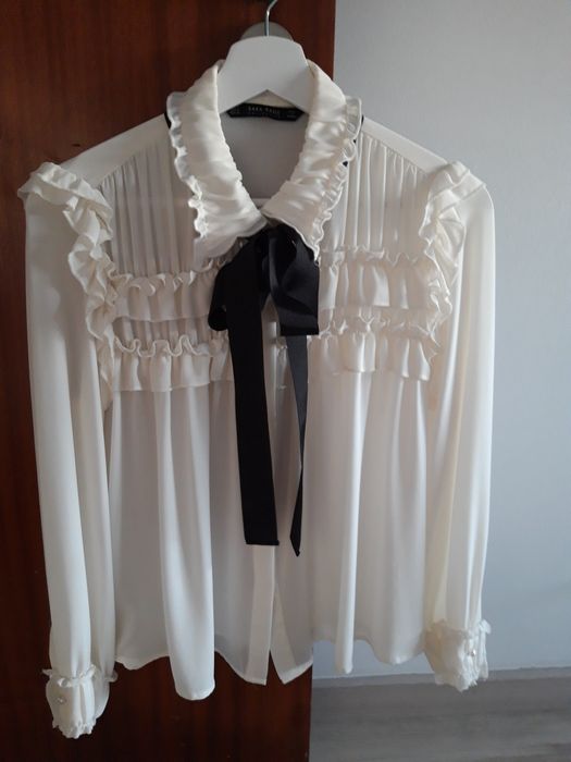 Blusa folhos da Zara