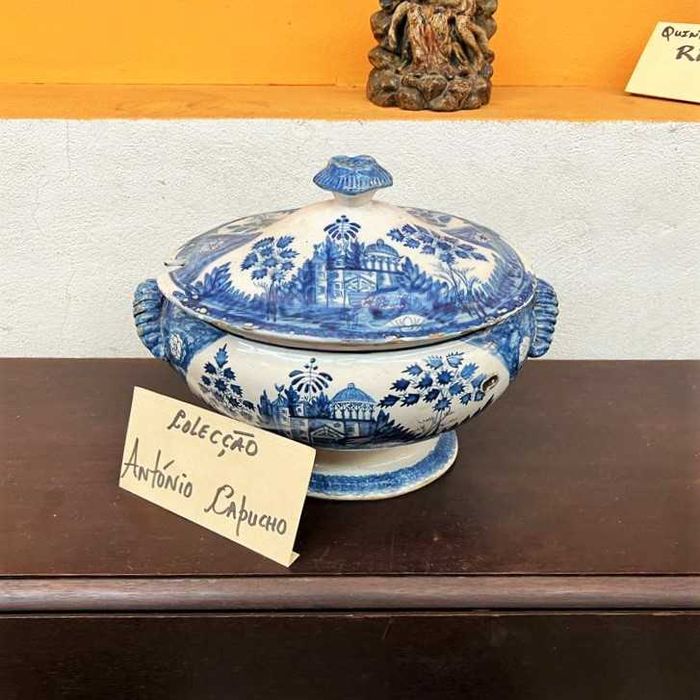 Imponente Travessa em Porcelana Inglesa Davenport