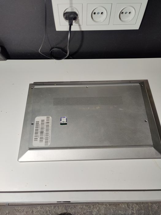 Ноутбук HP elitebook 840 g7 /i5 10310u/16 ГБ/SSD 256/14 full HD IPS