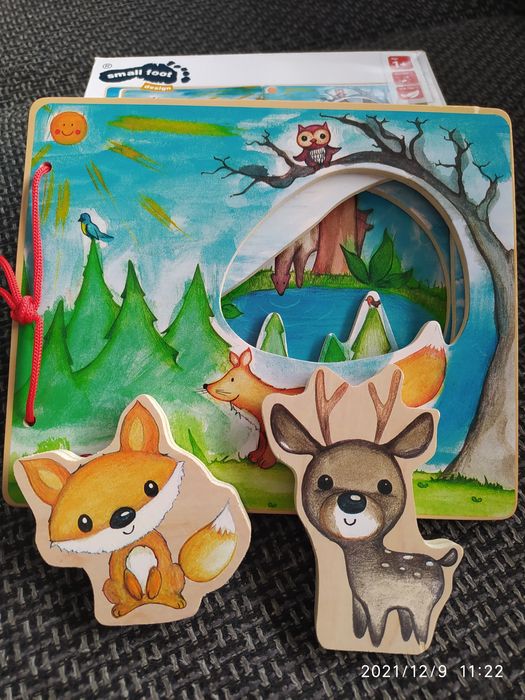 NOWA ksiazeczka drewniana Small Foot montressori