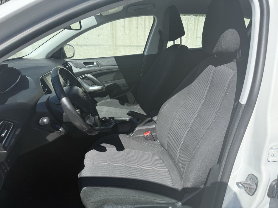 Peugeot 308 1.6hdi aceito retoma