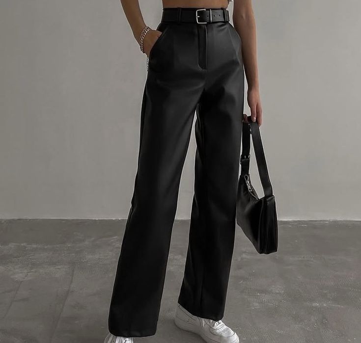 Кожанные штаны.