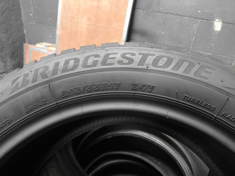 Шини бу 215/55 R17 Bridgestone Blizzak LM001 Комплект Зима