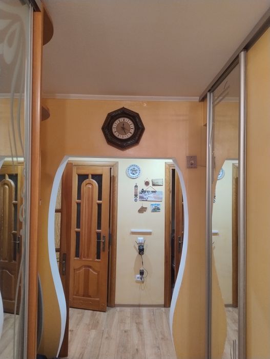 Продам 3-х кімнатну квартиру в Тернополі з і/о, меблями та технікою