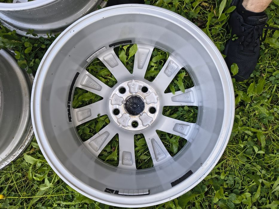Alufelgi 17 Toyota CHR II - oryginalne