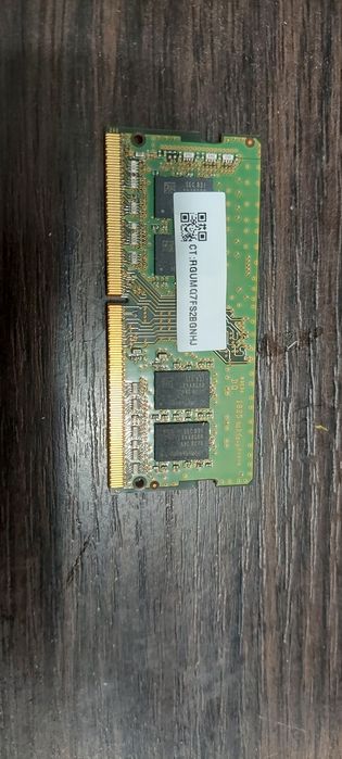 Память Samsung 8 ГБ DDR4 SO-DIMM (Laptop memory)