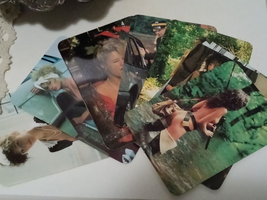 Coleção completa de 8 calendários eróticos