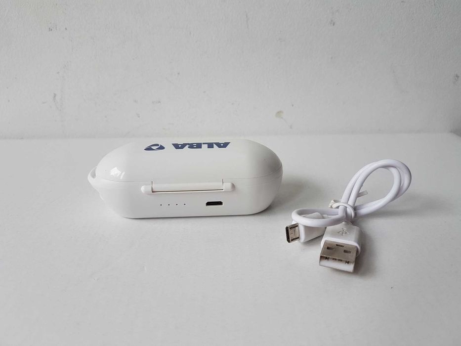 Nowe bezprzewodowe słuchawki douszne białe USB czas pracy 2-3 godziny