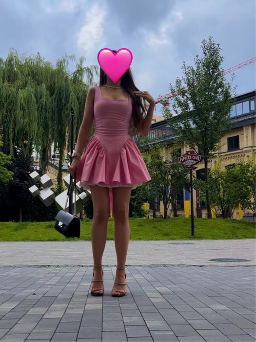 Неймовірна літня  рожева сукня