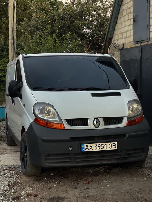 Бус рено трафик, виваро примастар 1.9 груз 6 передач