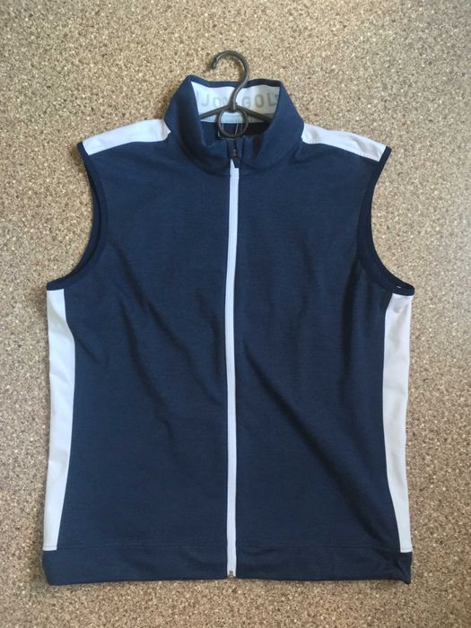 Жилет puma безрукавка