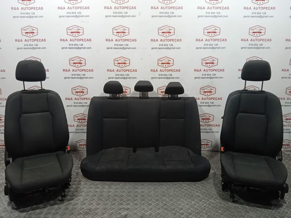 Conjunto de Bancos Mercedes Class C W204 Sedan Tecido Original