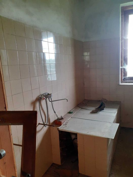 Продається будинок в с.Вовчатичі. Торг.