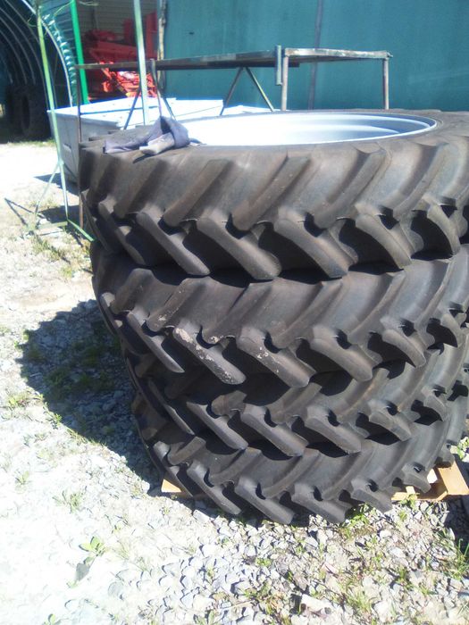 Sprzedam Koła 12,4R36 JCB Fastrac 2140