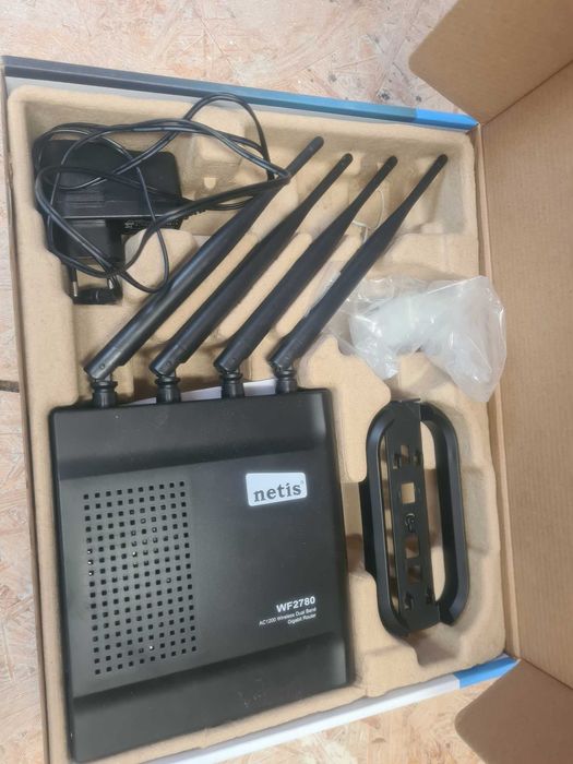 router Netis WF2780