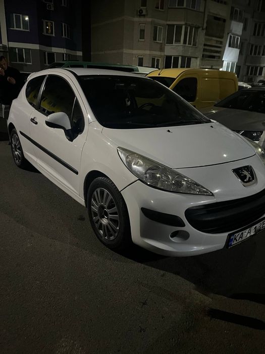Продам Peugeot 308 2010