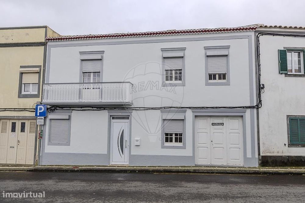 Moradia T4 para venda