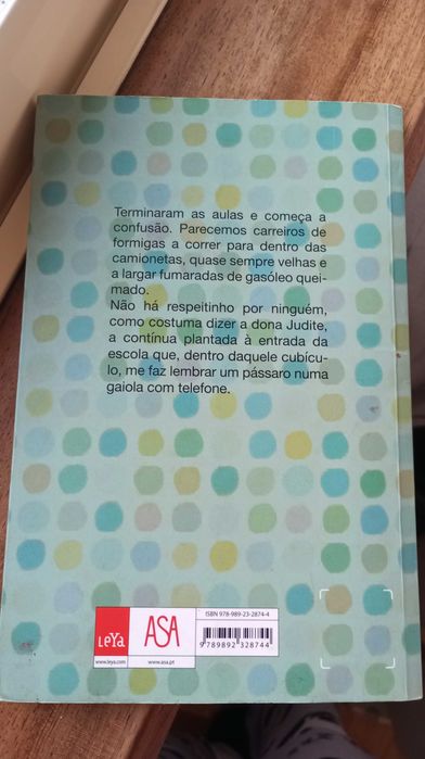 Livros: "Ulisses"; "Pedro Alecrim" e "Os Piratas"