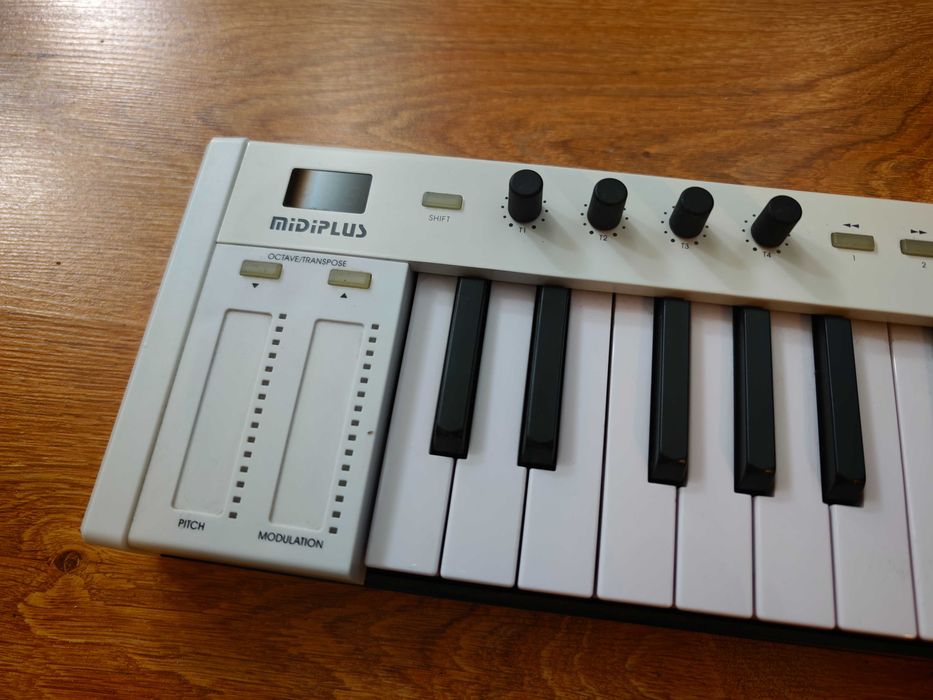 MIDIPLUS X3 mini - klawiatura MIDI, stan idealny