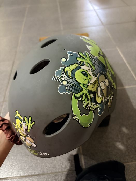 Skate capacete e proteções